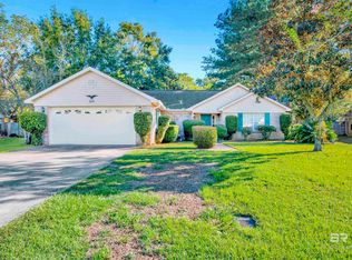 525 Orchard Ln, Foley, AL 36535