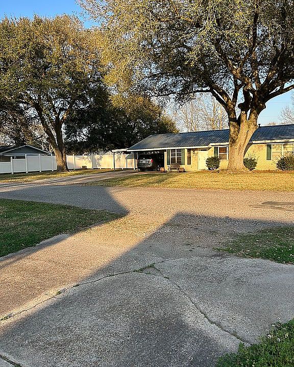 1st image of 847 Louisiana Ave