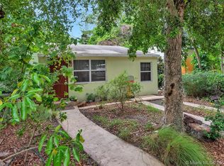 1050 NE 127th St, North Miami, FL 33161