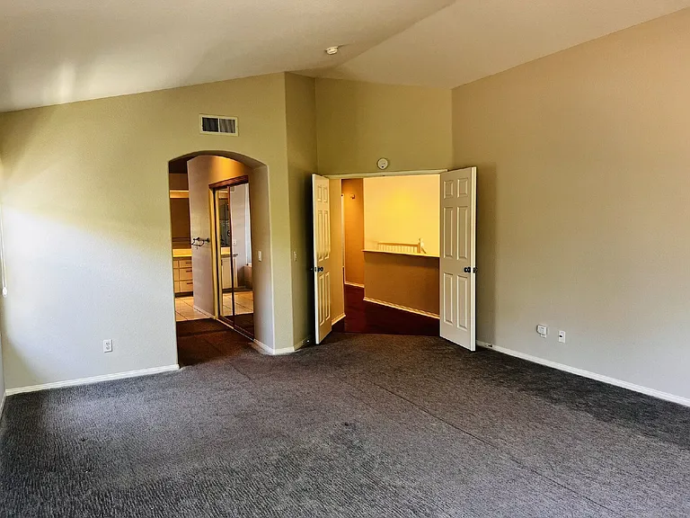 4984 Riding Ridge Rd — Photo 27