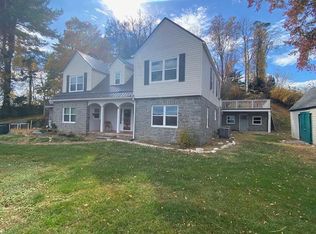 217 5th Ave, Galax, VA 24333