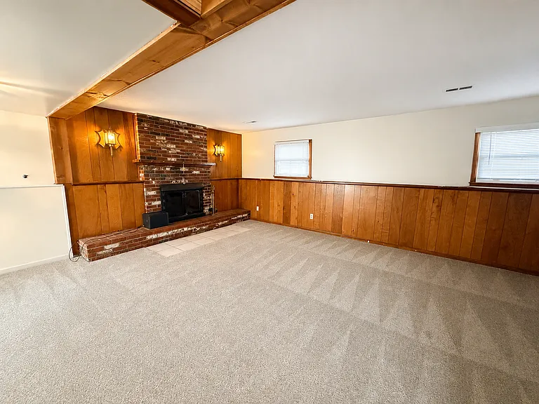 6239 SW Wanamaker Rd — Photo 22