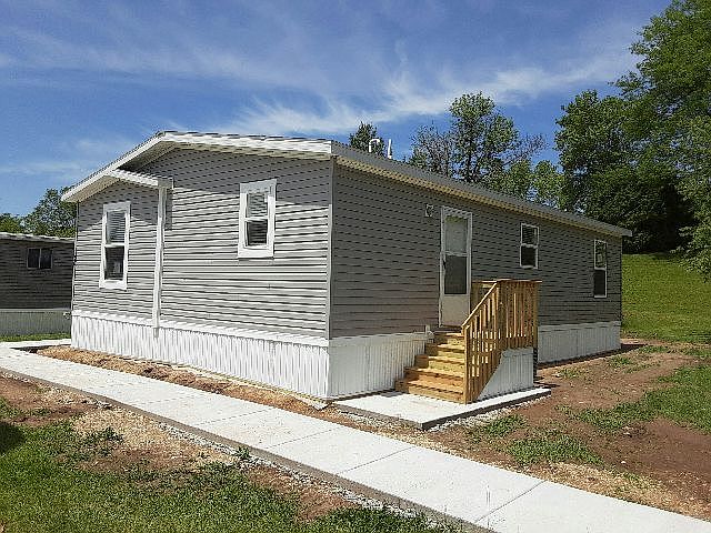 1st image of 34 Malibu Dr #195