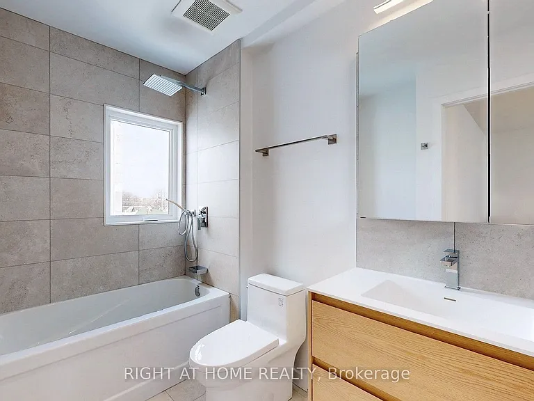 3122 Dundas St W #5 — Photo 14
