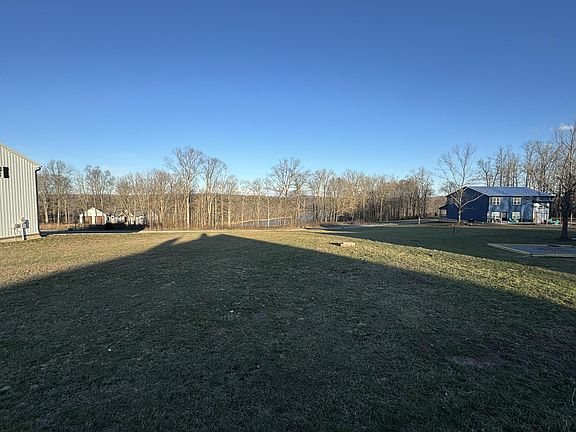 4th image of 47 Gracie Ln