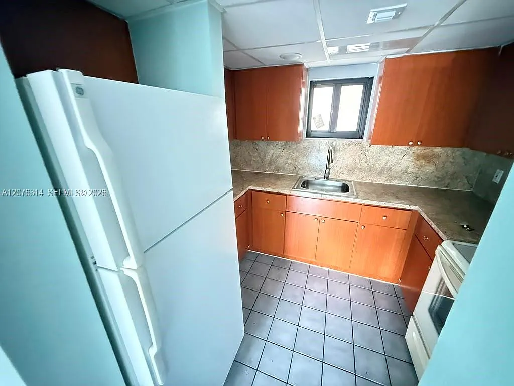 5 Olive Drive Condo — Photo 3