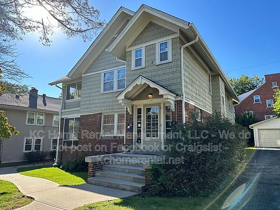 2nd image of 207 W 51st Ter APT 1