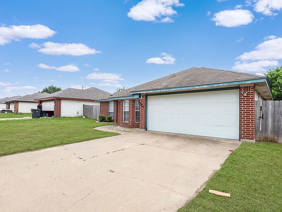 2nd image of 3412 Crescent Dr