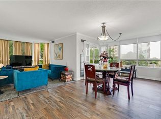 The Towne, Mississauga, ON L5B 3J4