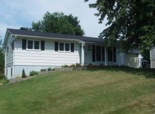 1275 Michelle Dr, Saint Clair, MO 63077