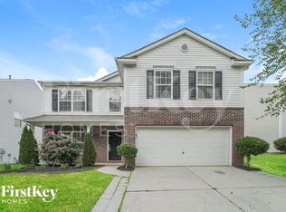 4724 Meadowfield Rd, Charlotte, NC 28215