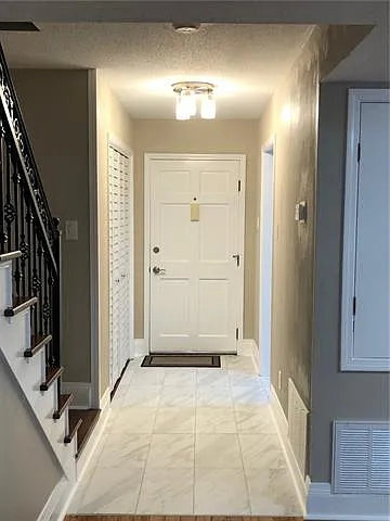 3629 Ridgelake Dr #19D — Photo 2