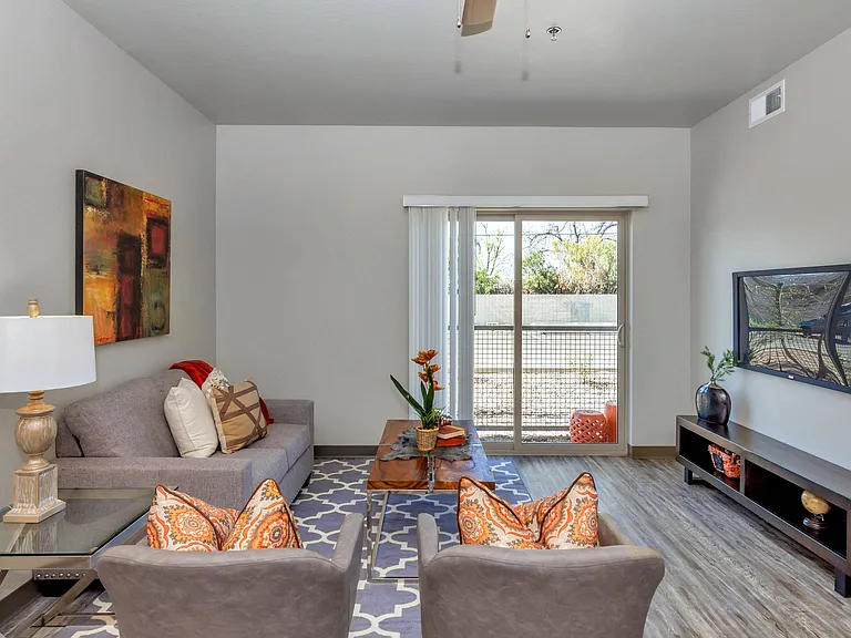 Allora Phoenix Apartments — Photo 11