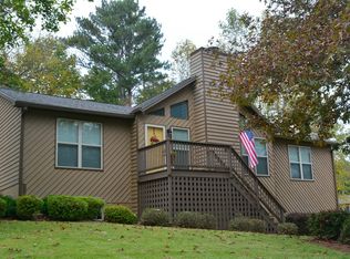 3679 Heatherwood Dr NE, Marietta, GA 30066