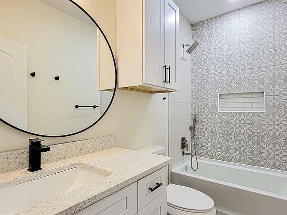 4th image of 3232 Bob Rogers Dr #1