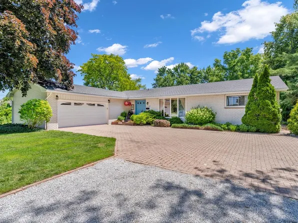 6580 Disputed Rd, Lasalle, ON N9H 1X9