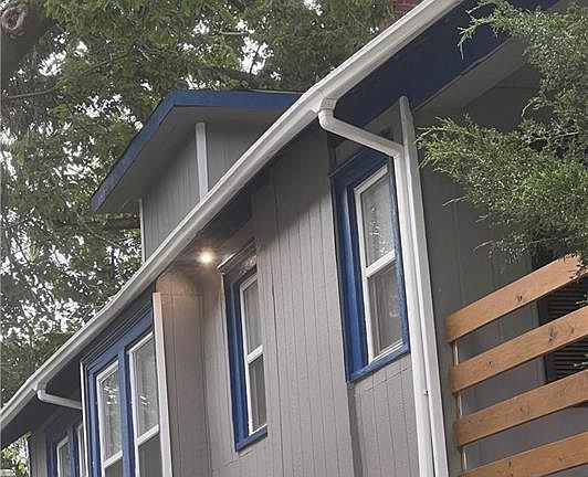 3rd image of 2840 Bales Ave