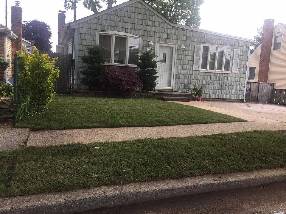 1st image of 1422 James St