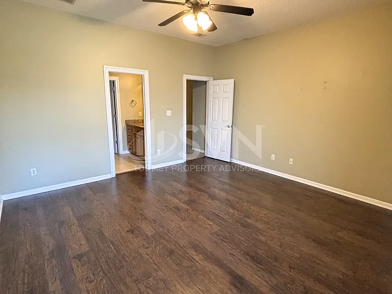 1716 W Hill Ave #C — Photo 18