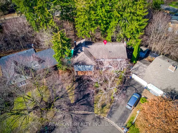 179 Shanley Ter, Oakville, ON L6K 2H7