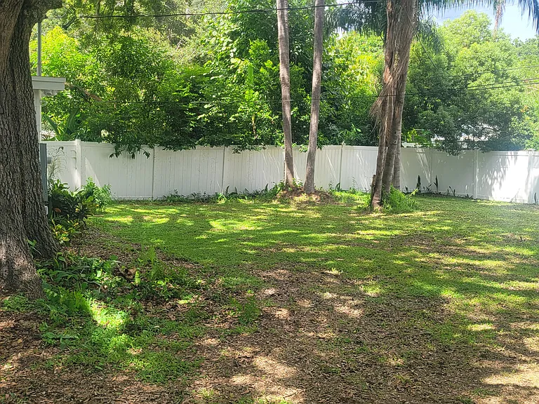 201 S Pegasus Ave — Photo 4