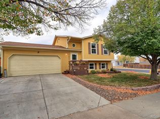 18941 E Hawaii Dr, Aurora, CO 80017