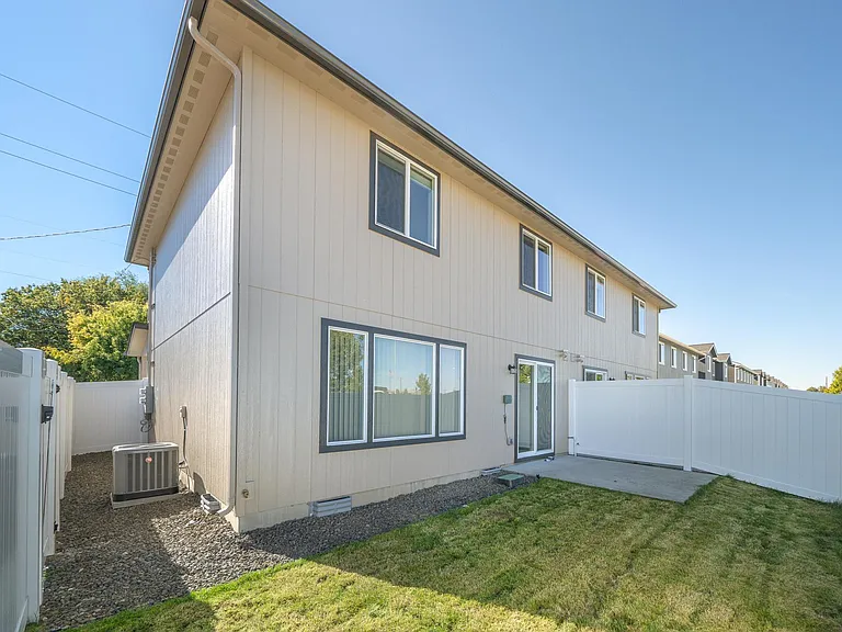 7229 E Pacific Way — Photo 15