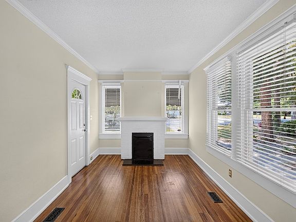 4th image of 1509 Williams St
