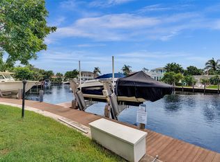 2500 NE 36th St APT 8, Lighthouse Pt, FL 33064