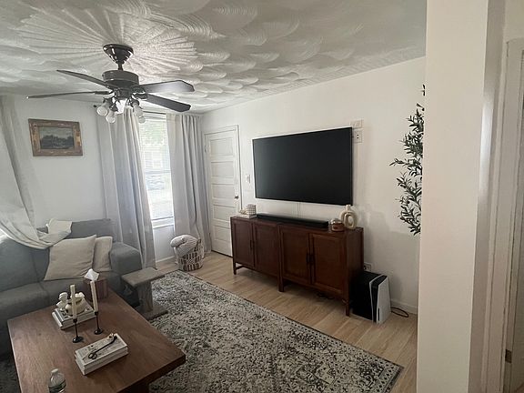 4th image of 1209 Blandina St #1