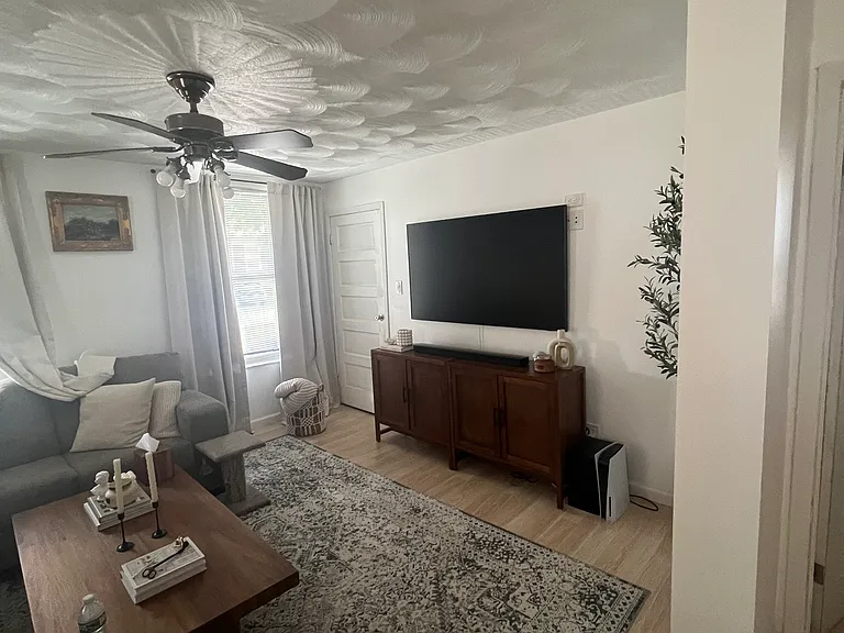 1209 Blandina St #1 — Photo 4