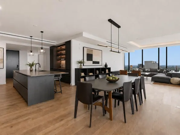 610 Davis St #5003, Austin, TX 78701