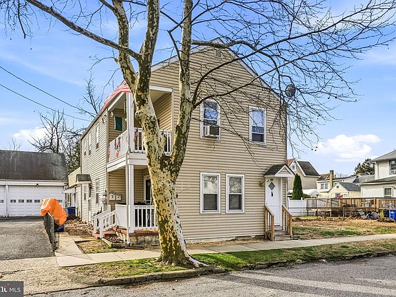 2nd image of 210 3rd St