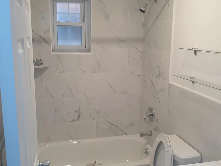 3327 Spring Garden St #4 — Photo 1