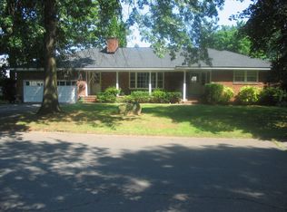 75 Cedar St, Colonia, NJ 07067
