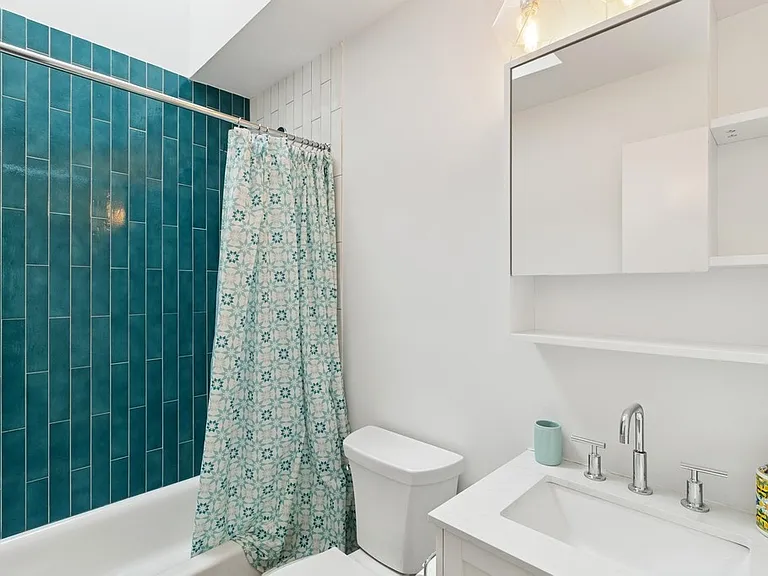 102 Sycamore Dr — Photo 21