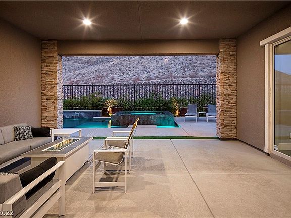3rd image of 5929 Heaven View Dr