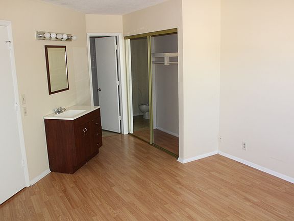 4th image of 1520 SE Royal Green Cir APT K205