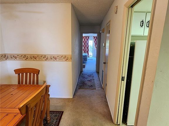 3rd image of 4906 Victoria Dr APT 404
