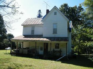 2001 Courtney Huntsville Rd, Yadkinville, NC 27055