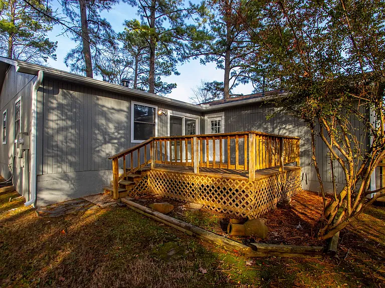 20 Laver Cir — Photo 41