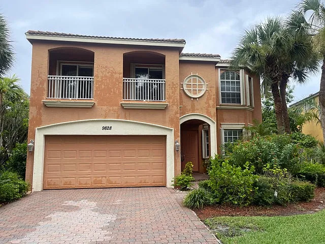 5 bed, 3118 sqft, $4,300 — Photo 2