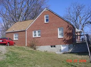 79 Hilltop Terrace Rd, Staunton, VA 24401