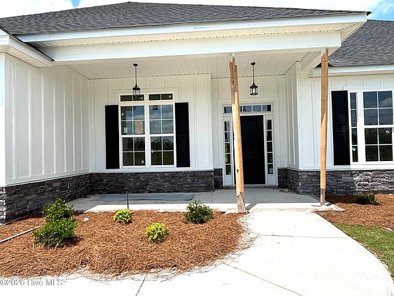 3rd image of 660 Lampart Drive