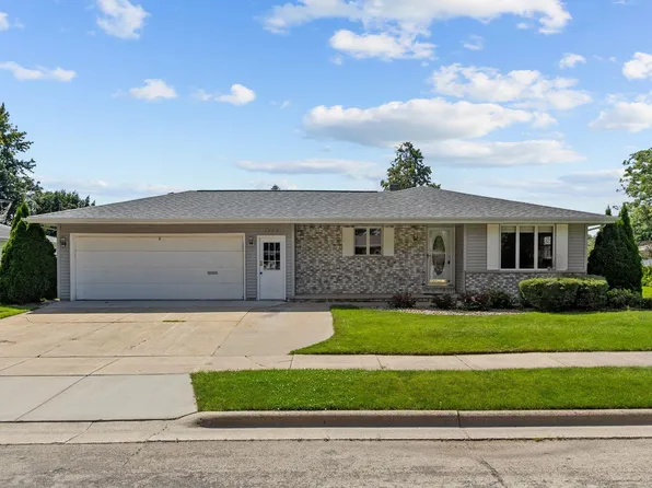 1725 Franklin St, Little Chute, WI 54140