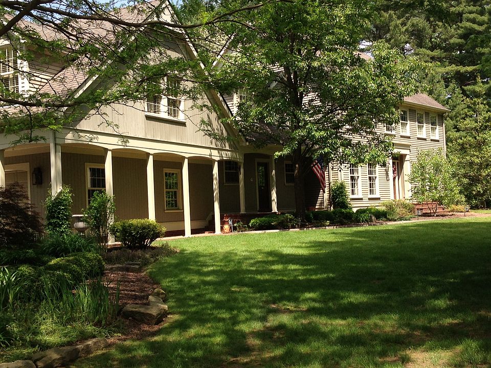 1st image of 3880 Sugarbush Dr