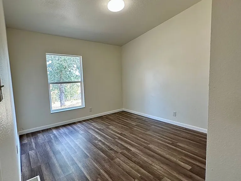 14124 Marsha Way — Photo 22