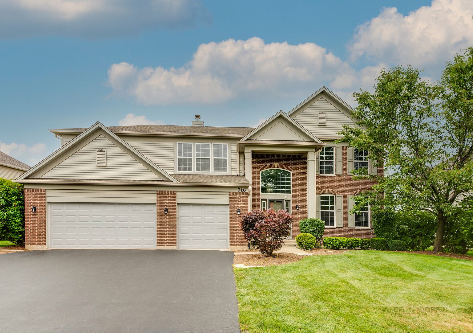 716 Porter Cir, Lindenhurst, IL 60046 MLS 11822399 Zillow