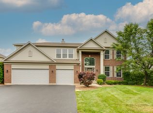 716 Porter Cir, Lindenhurst, IL 60046