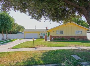 1035 W Ashcroft Ave, Fresno, CA 93705